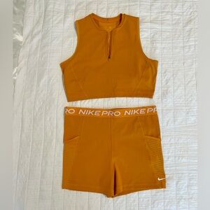 Nike pro workout set